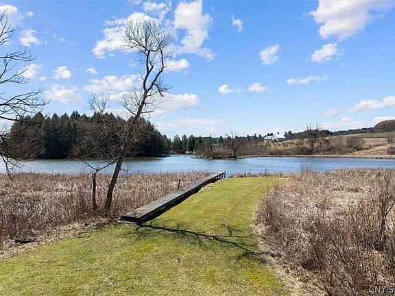 5th image of 5715 E Lake Rd