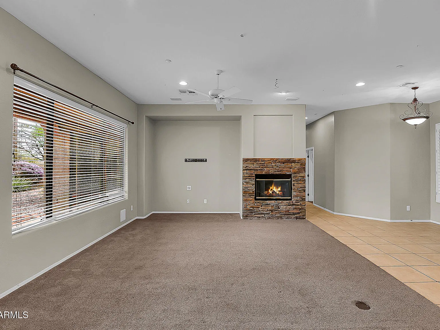 3 bed, 2.0 bath, 2064 sqft, $2,450 — Photo 3