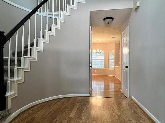 5th image of 11422 Willow Field Dr