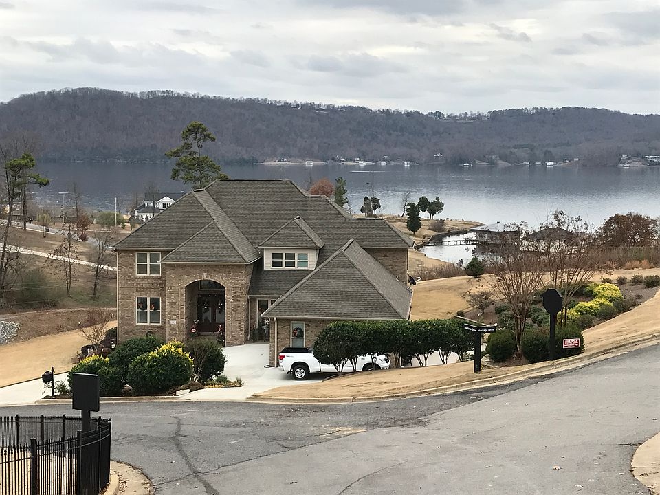 1st image of 1092 Heritage Dr