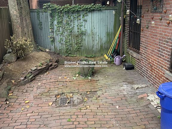 16 Hereford ##1 Boston - Back Bay Unit Photo 5