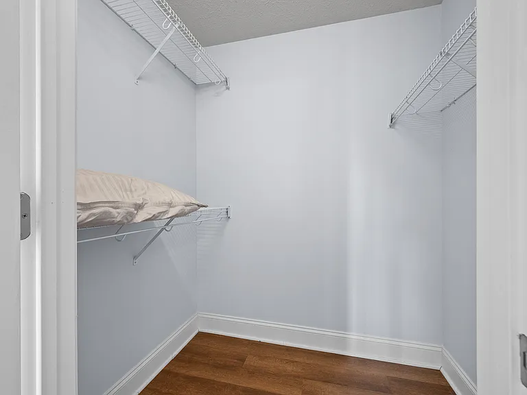 100 Capstone Dr — Photo 25