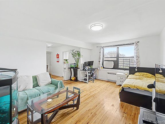 3rd image of 7345 210th Street #6D