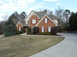 561 Oak Trl, Hampton, GA 30228