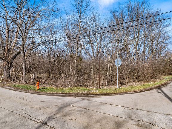 3rd image of 0 Elwood Ave Lot 105
