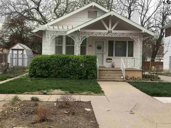 111 S Saint John Ave, Lyons, KS 67554