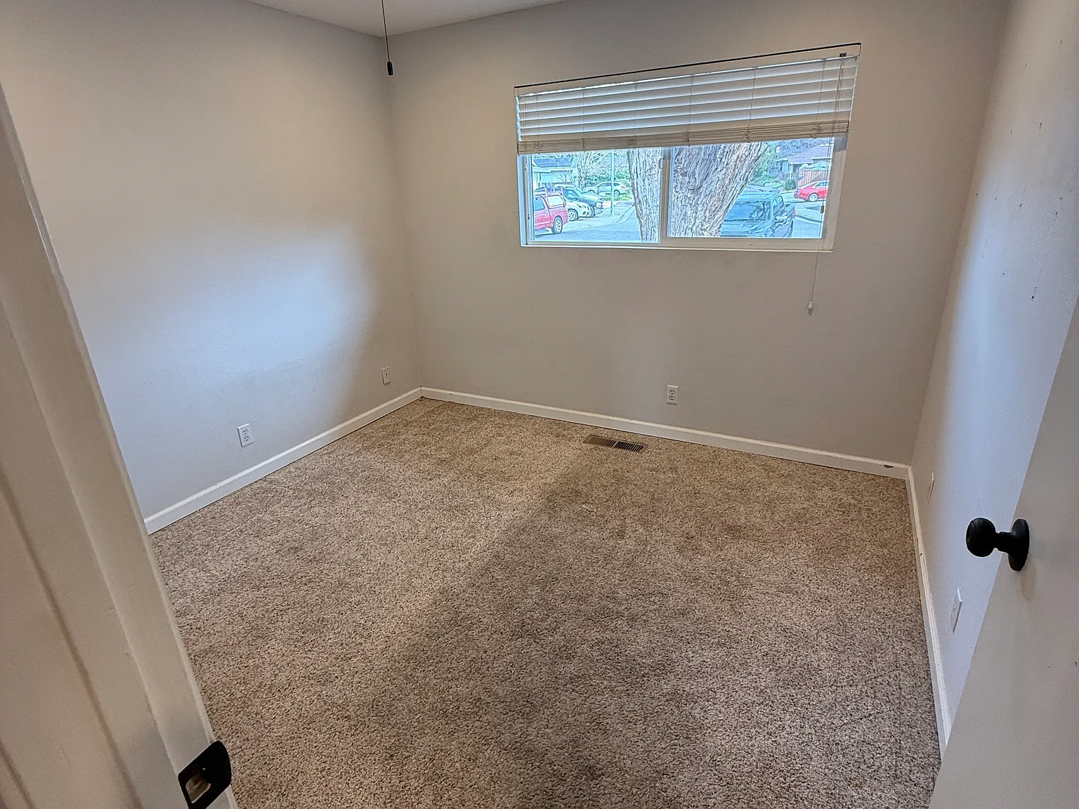 3 bed, 1232 sqft, $1,200 — Photo 3
