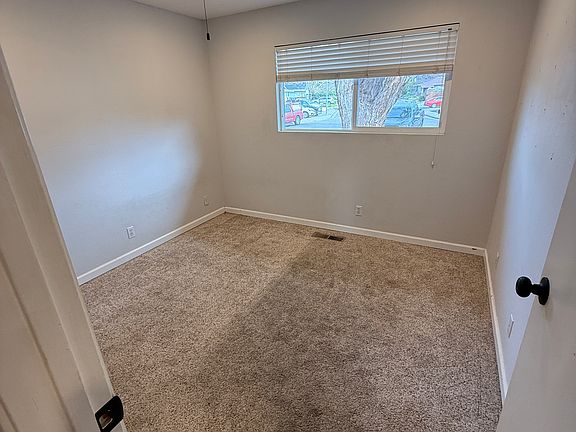 3rd image of 663 Bambi Ln