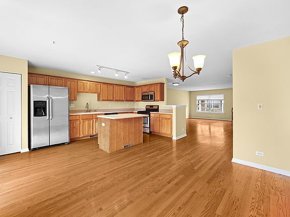 4th image of 58 E Emma Ct