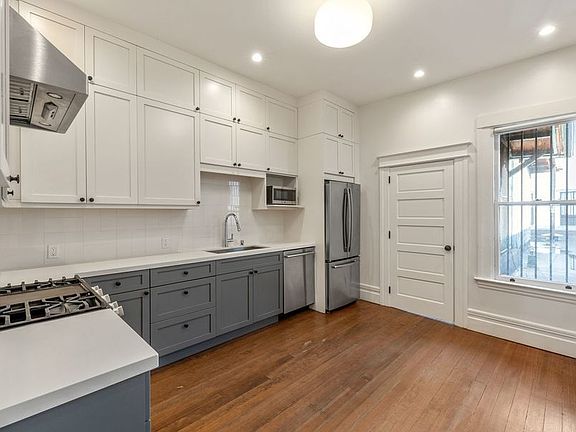5th image of 2069 Mission St