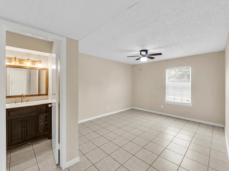 3024 Tudor Ln #102 — Photo 9