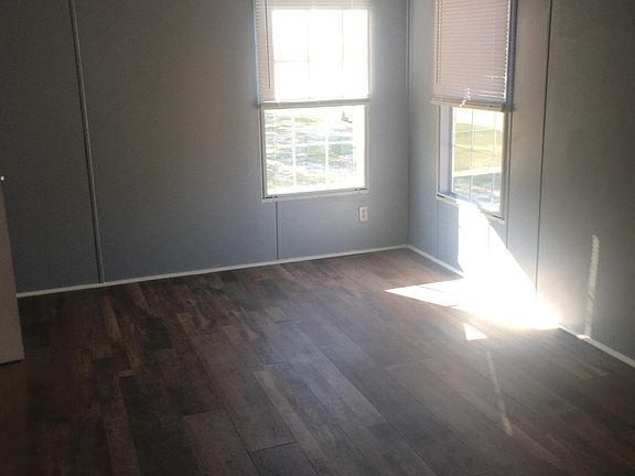 5th image of 3036 Thornhill Drive