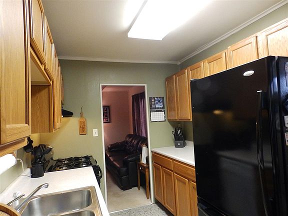 5th image of 2509 Dodge Ave