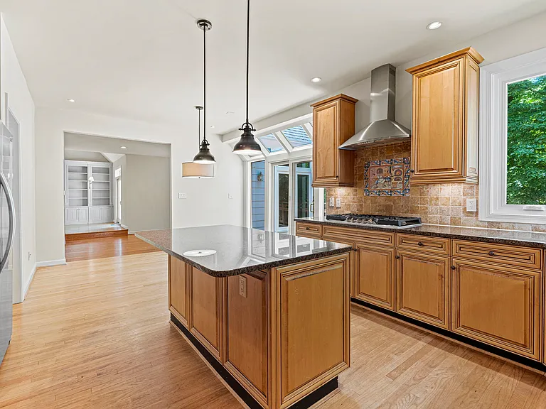 7926 Long Ridge Ct — Photo 15