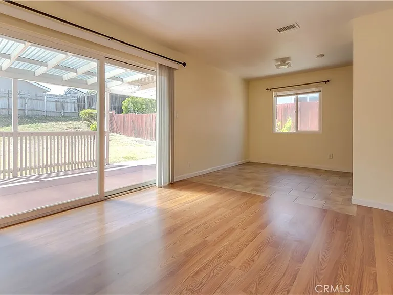 633 Elaine Ave — Photo 6