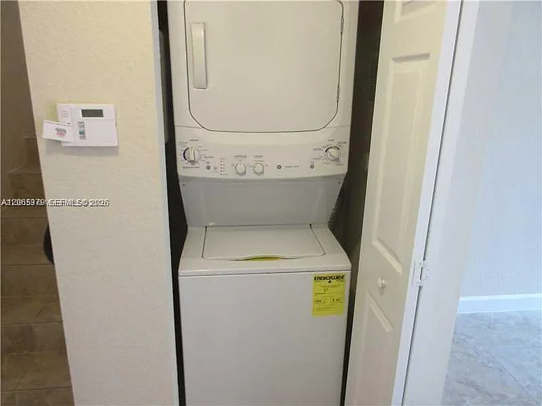 11 Antilla Ave #B — Photo 9