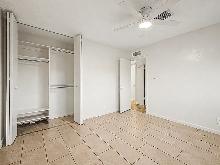 8436 E Cambridge Ave — Photo 23