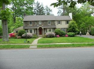 227 Whitemarsh Rd, Ardmore, PA 19003