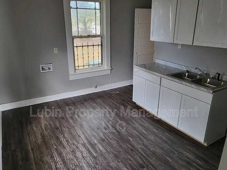 1628 E McLemore Ave — Photo 8