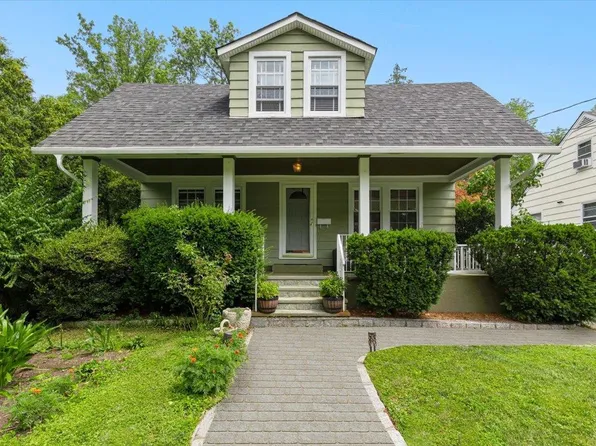 38 Winslow Road, White Plains, NY 10606