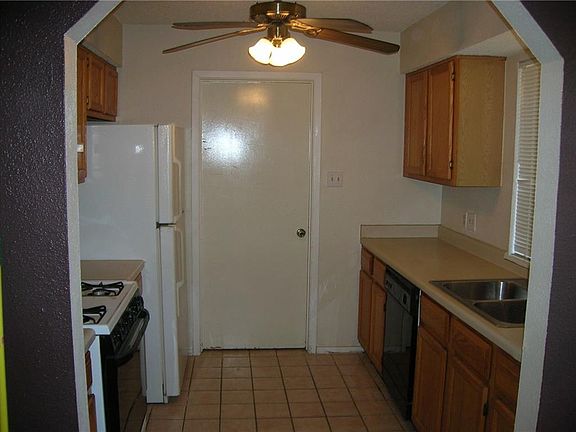 4th image of 9015 Quail Valley Dr #A