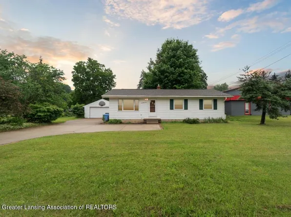 6860 N Aurelius Rd, Lansing, MI 48911