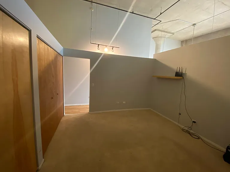 1934 N Washtenaw Ave #205 — Photo 5