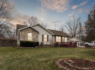 2072 Holly Tree Dr, Davison, MI 48423