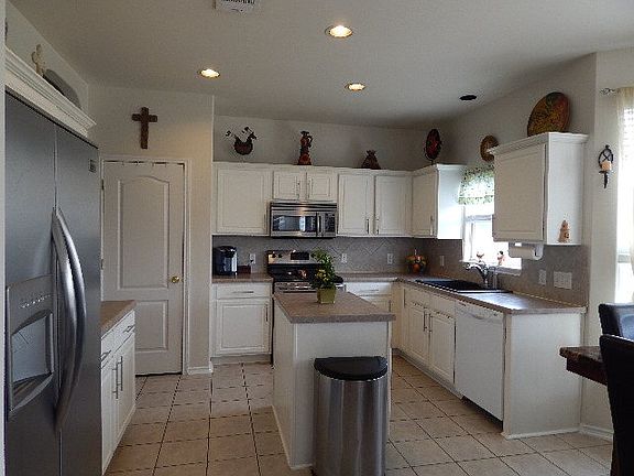 4th image of 4101 Santa Marina St