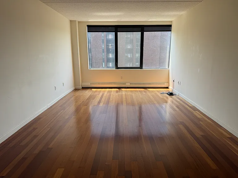 4 Martine Ave #510 — Photo 11