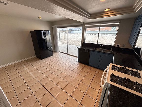 4th image of 4244 Chafer Dr