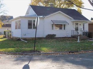515 E Colden St, Polo, IL 61064