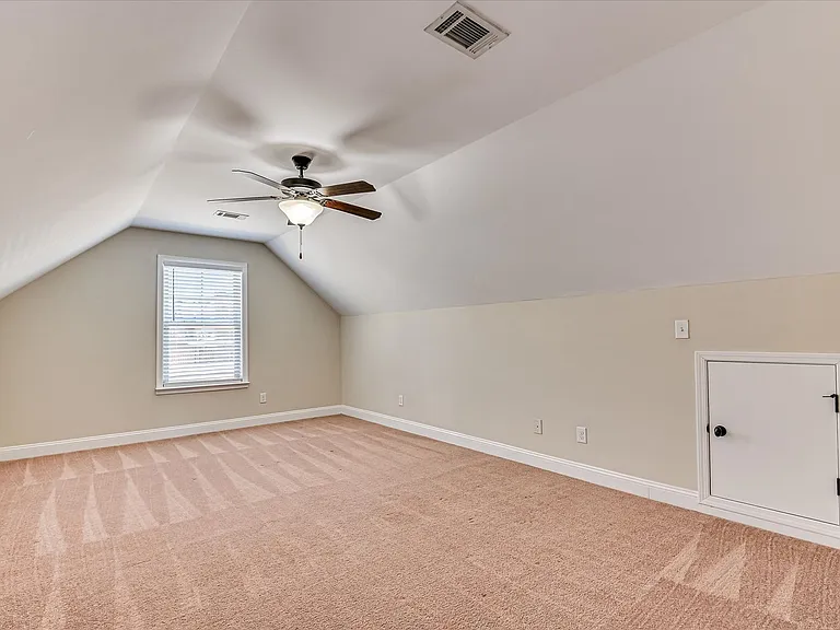 406 Saterlee Ct — Photo 51