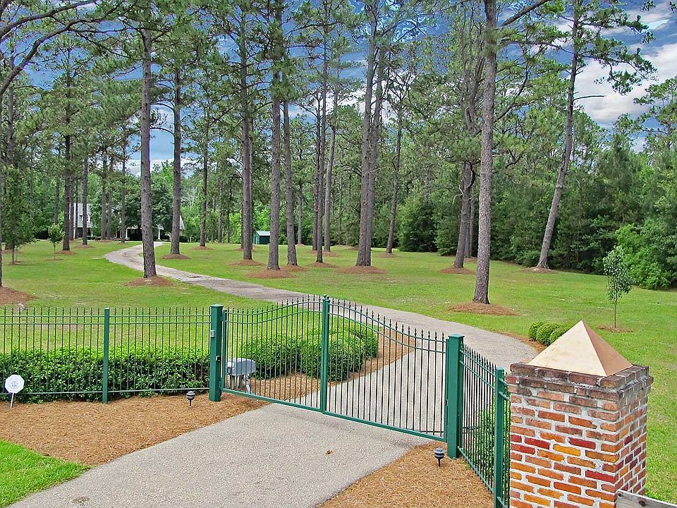 Gated Entry - Welcome Home!