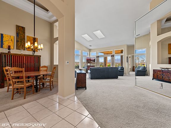 2nd image of 725 Ventana Cir #1
