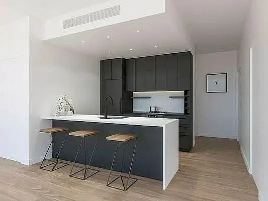 Rented by EXR | media 18