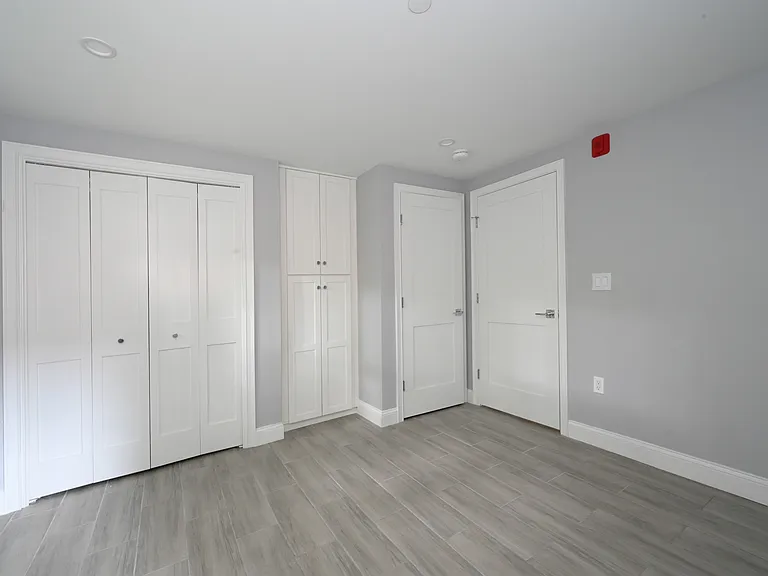 245 Elm St #1 — Photo 7