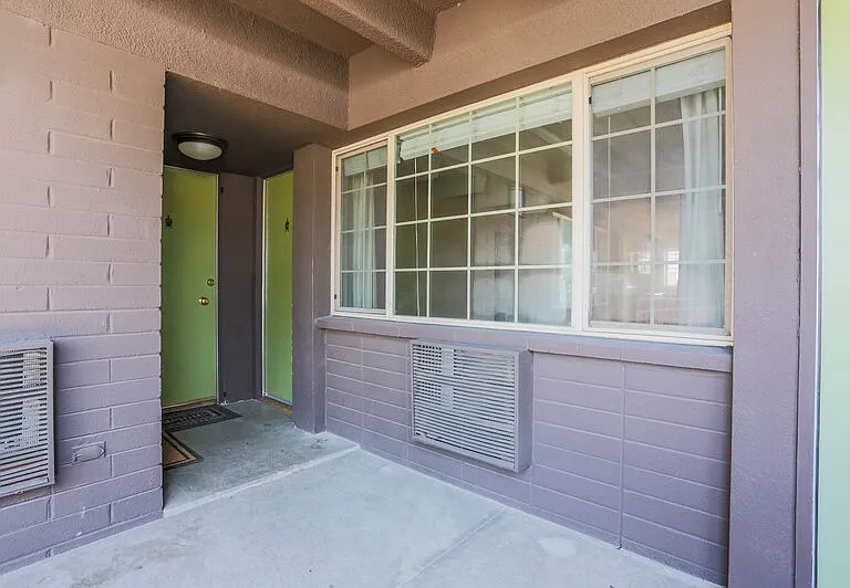 50 N Clarkson St #302 — Photo 18