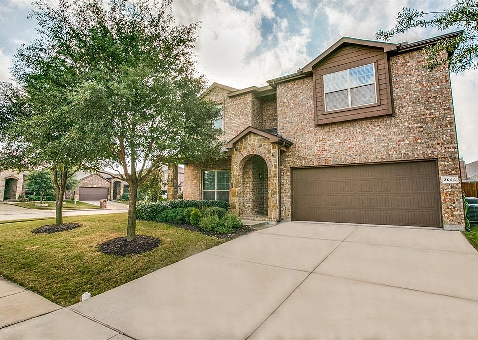 1st image of 3044 Maple Creek Dr