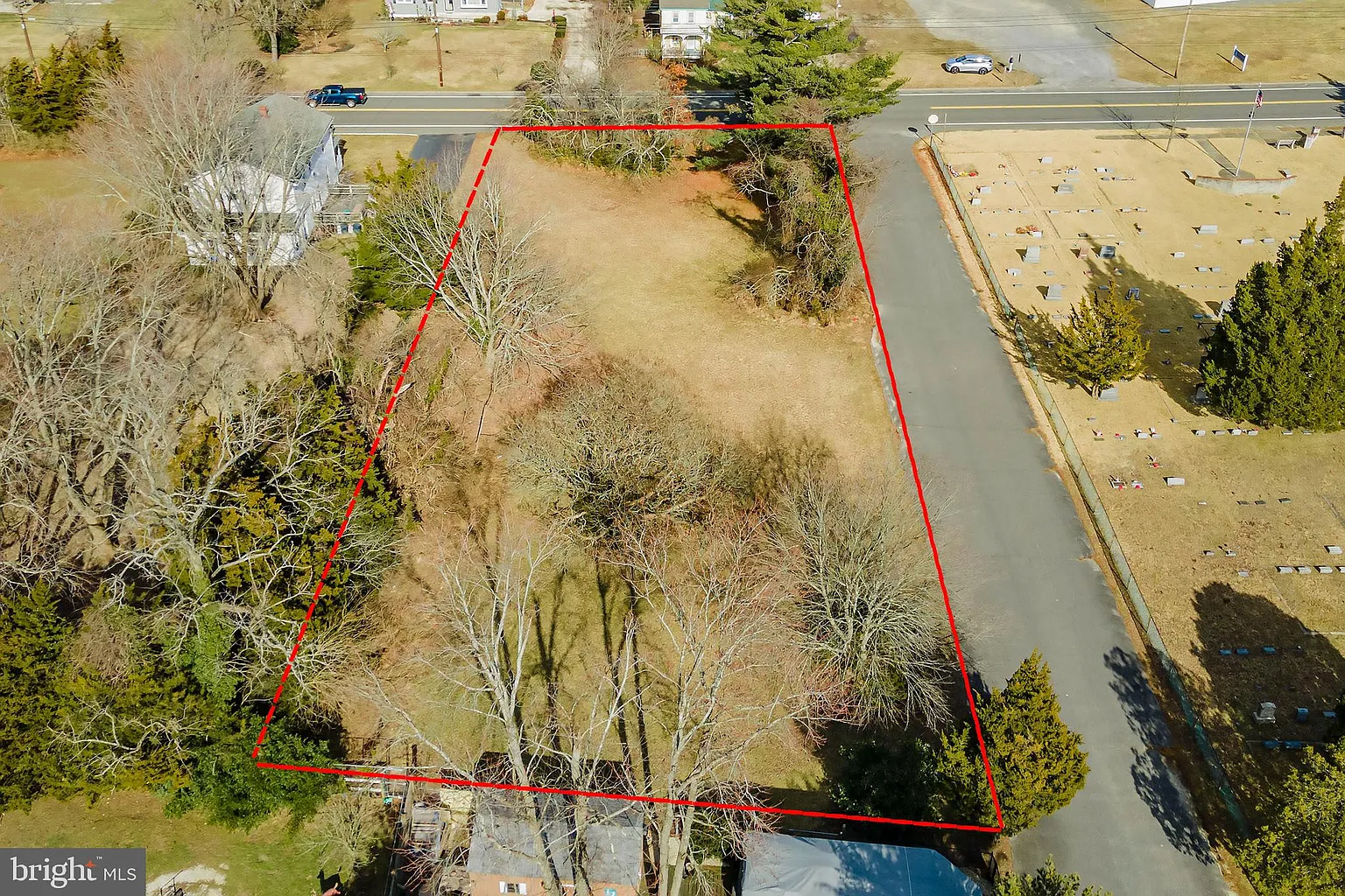 123 Thomas Ave photo 1