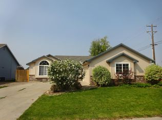 1217 Falcon St, Caldwell, ID 83607