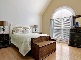 221 Oakwood Dr, Summerville, SC 29483