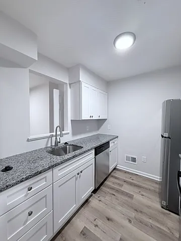 722 Newington Ave #A — Photo 7
