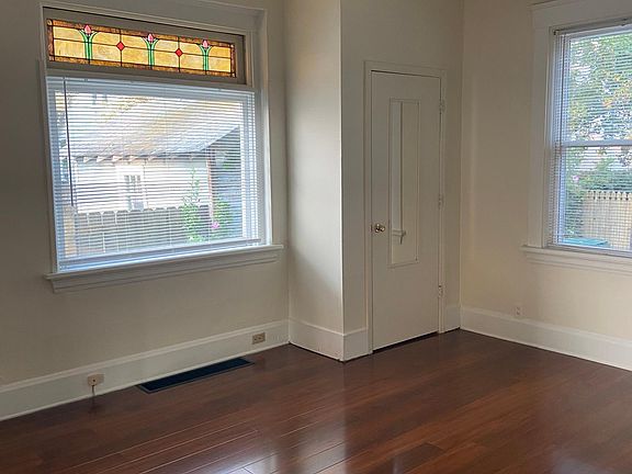 5th image of 4111 32nd Ave #1