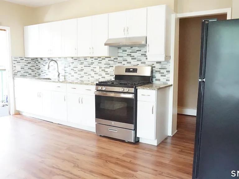 136 Sherman St #142 — Photo 2