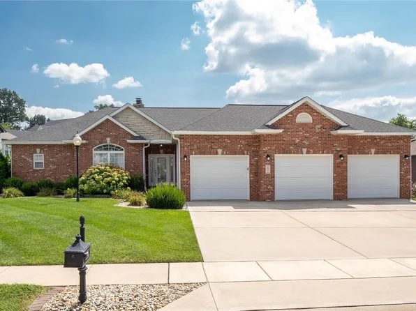 116 Windover Point, Glen Carbon, IL 62034