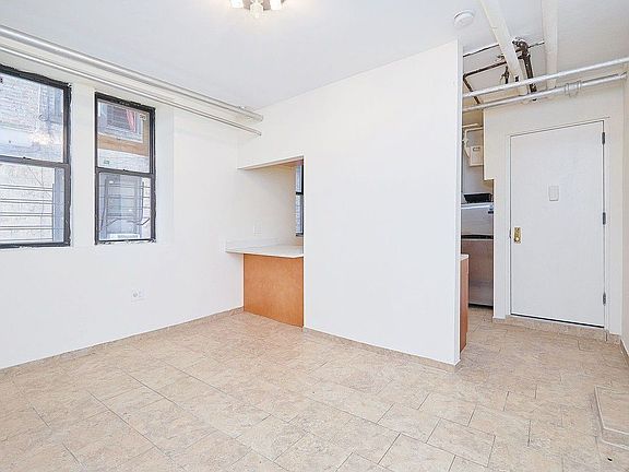 5th image of 583 W 177th St #Be1