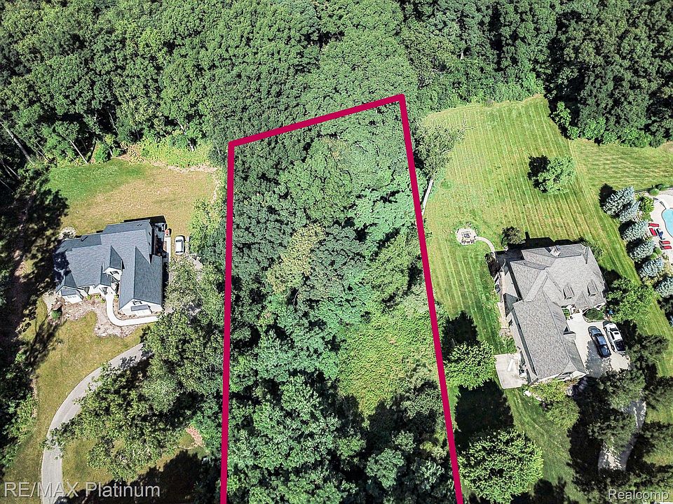 1st image of 3650 Woodridge Dr