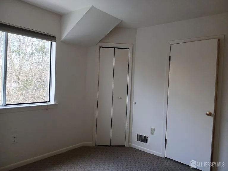 1081 Schmidt Ln — Photo 18