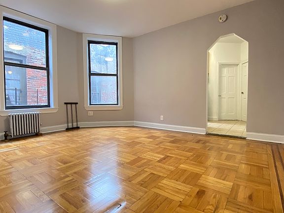 3rd image of 169 W 81st St #5